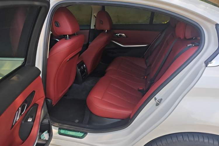 Used BMW i3 2025 eDrive 35 L Left Rear Seat