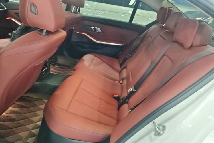 Used BMW i3 2025 eDrive 35 L Left Rear Seat