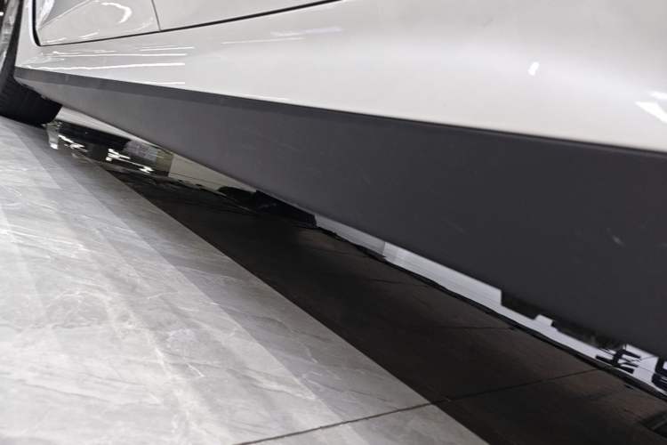 Used BMW i3 2025 eDrive 35 L Left Side Sill