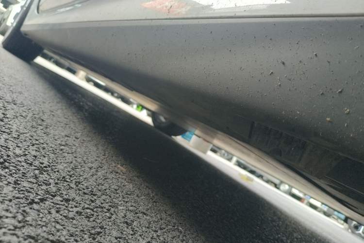 Used BMW i3 2025 eDrive 35 L Left Side Sill