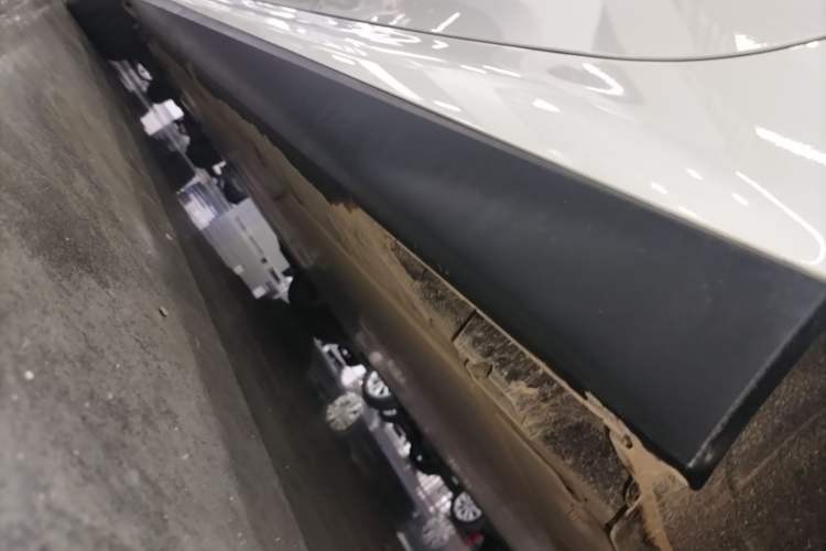 Used BMW i3 2025 eDrive 40 L Midnight Edition Left Side Sill