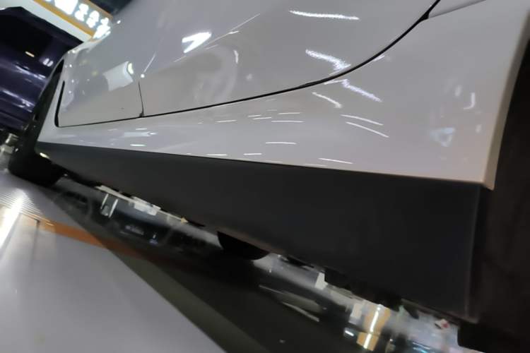 Used BMW i3 2025 eDrive 40 L Midnight Edition Left Side Sill