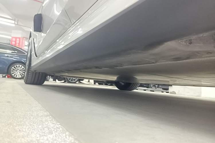 Used BMW i3 2025 eDrive 35 L Left Side Sill