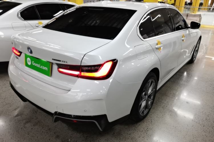 Used BMW i3 2025 eDrive 35 L Rear Right 45 Deg