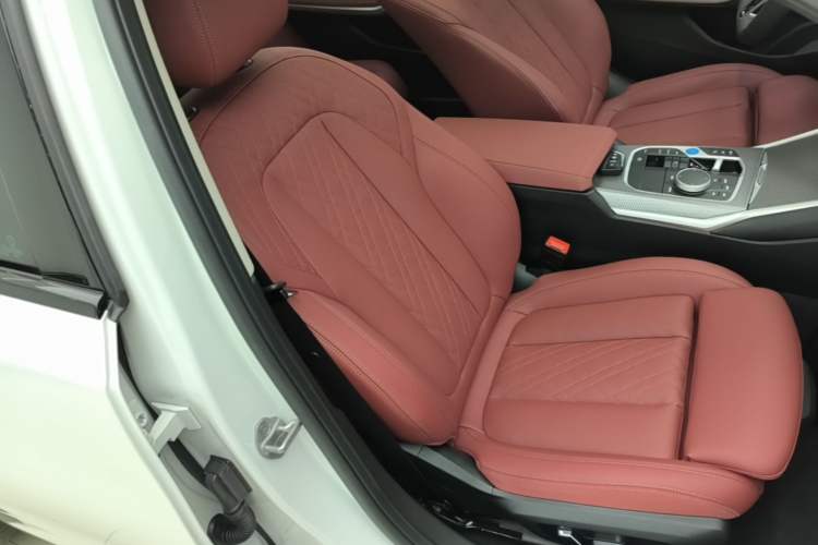 Used BMW i3 2025 eDrive 40 L Midnight Sports Package Right Front Seat