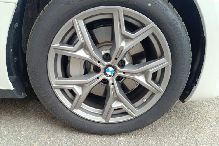 Used BMW i3 2025 eDrive 35 L Right Front Wheel Hub