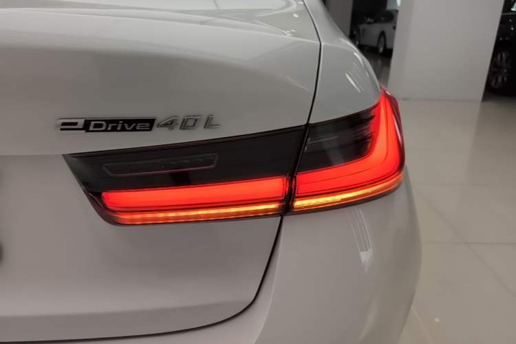 Used BMW i3 2025 eDrive 40 L Midnight Sports Package Right Rear Taillight