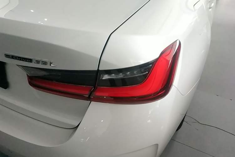 Used BMW i3 2025 eDrive 35 L Right Rear Taillight