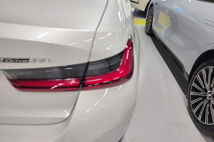 Used BMW i3 2025 eDrive 35 L Right Rear Taillight