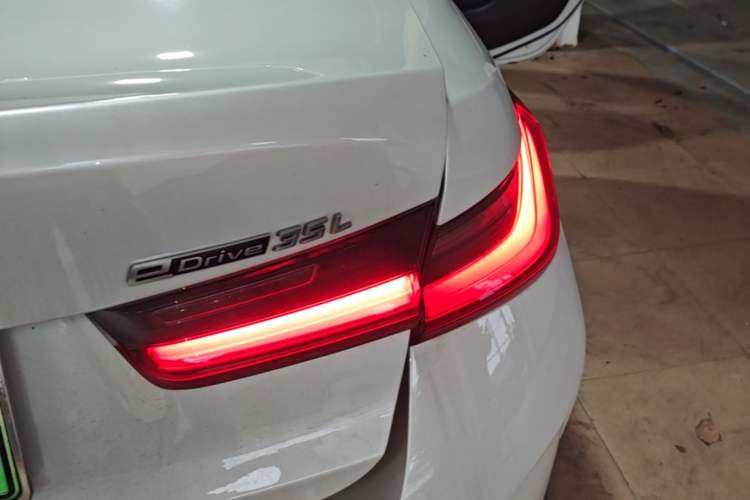 Used BMW i3 2025 eDrive 35 L Right Rear Taillight