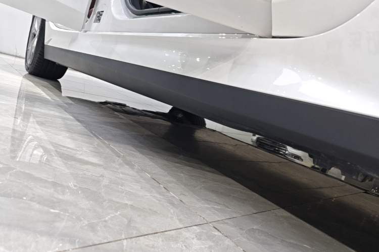 Used BMW i3 2025 eDrive 35 L Right Side Sill