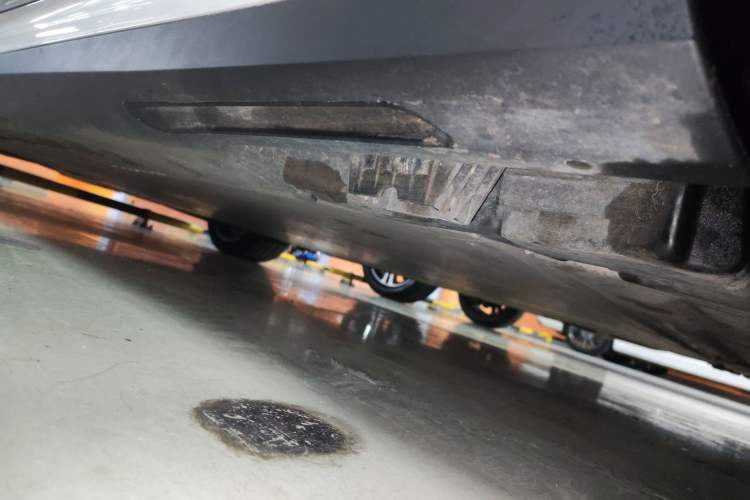 Used BMW i3 2025 eDrive 35 L Right Side Sill