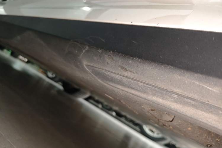 Used BMW i3 2025 eDrive 40 L Midnight Edition Right Side Sill