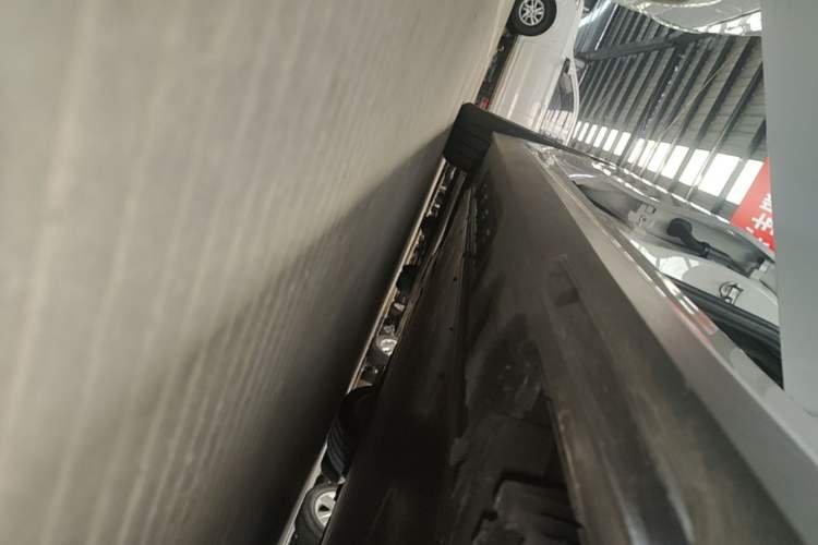 Used BMW i3 2025 eDrive 35 L Right Side Sill
