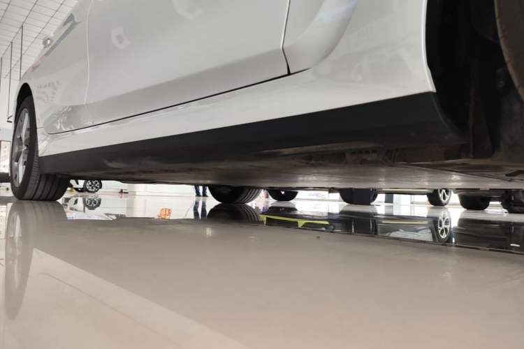 Used BMW i3 2025 eDrive 35 L Right Side Sill