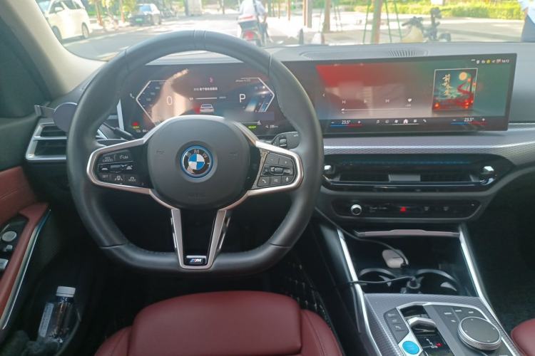 Used BMW i3 2025 eDrive 40 L Midnight Edition Steering Wheel