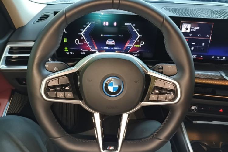 Used BMW i3 2025 eDrive 40 L Midnight Edition Steering Wheel