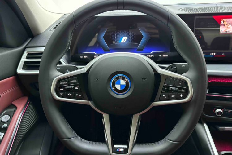 Used BMW i3 2025 eDrive 35 L Steering Wheel
