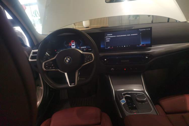Used BMW i3 2025 eDrive 40 L Midnight Edition Steering Wheel