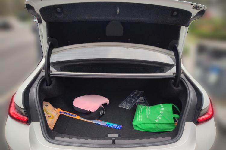 Used BMW i3 2025 eDrive 35 L Trunk