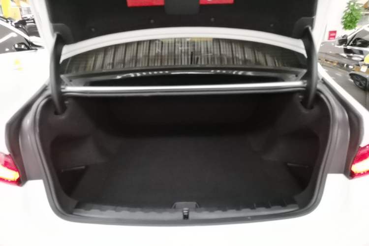 Used BMW i3 2025 eDrive 35 L Trunk