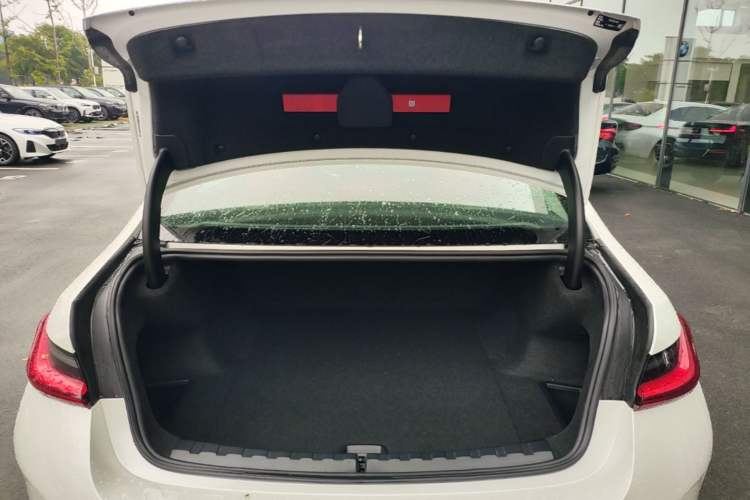 Used BMW i3 2025 eDrive 35 L Trunk
