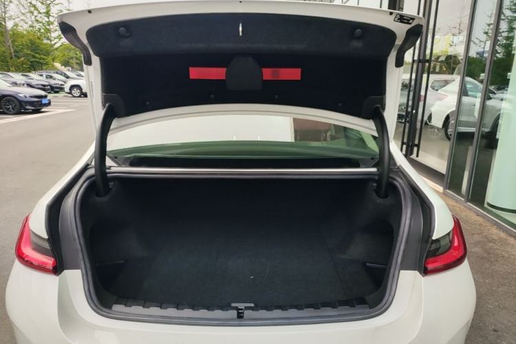 Used BMW i3 2025 eDrive 35 L Trunk