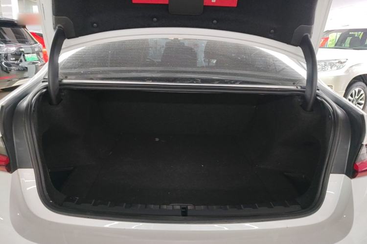Used BMW i3 2025 eDrive 35 L Trunk