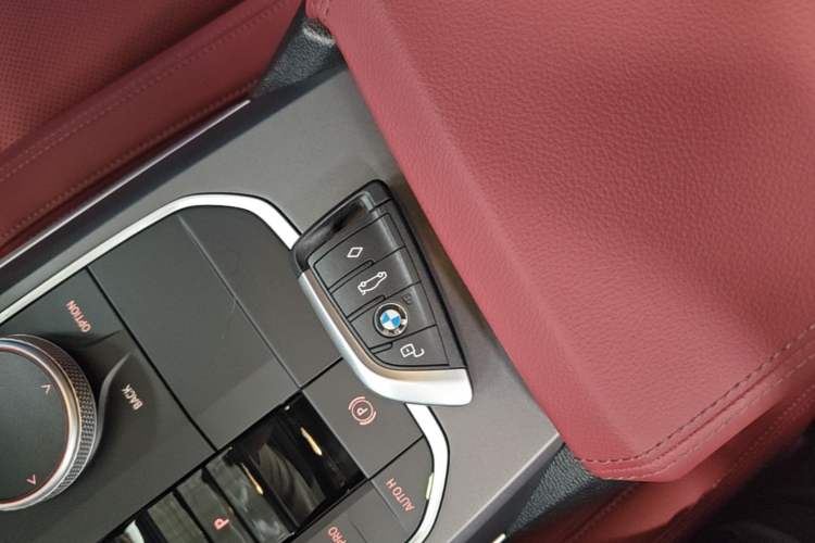 Used BMW i3 2025 eDrive 35 L Vehicle Key