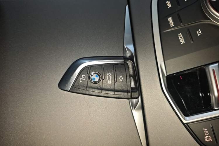 Used BMW i3 2025 eDrive 35 L Vehicle Key