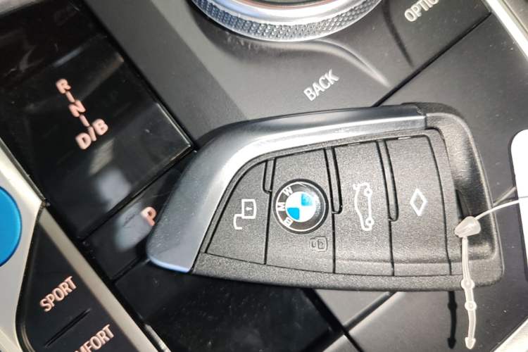 Used BMW i3 2025 eDrive 35 L Vehicle Key