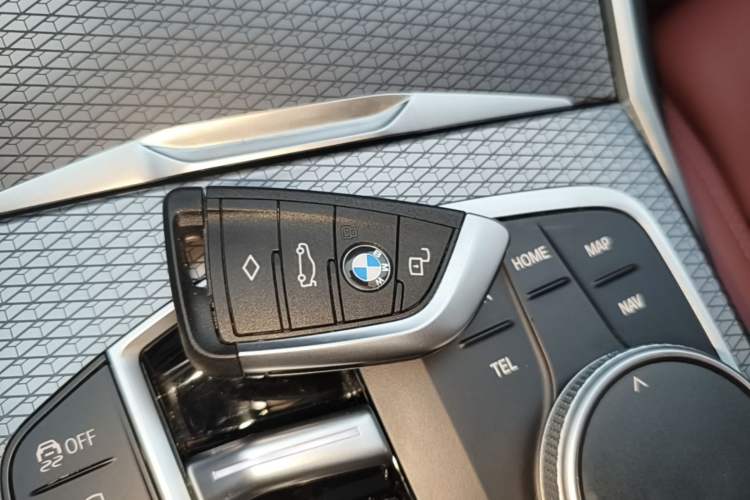Used BMW i3 2025 eDrive 40 L Midnight Edition Vehicle Key