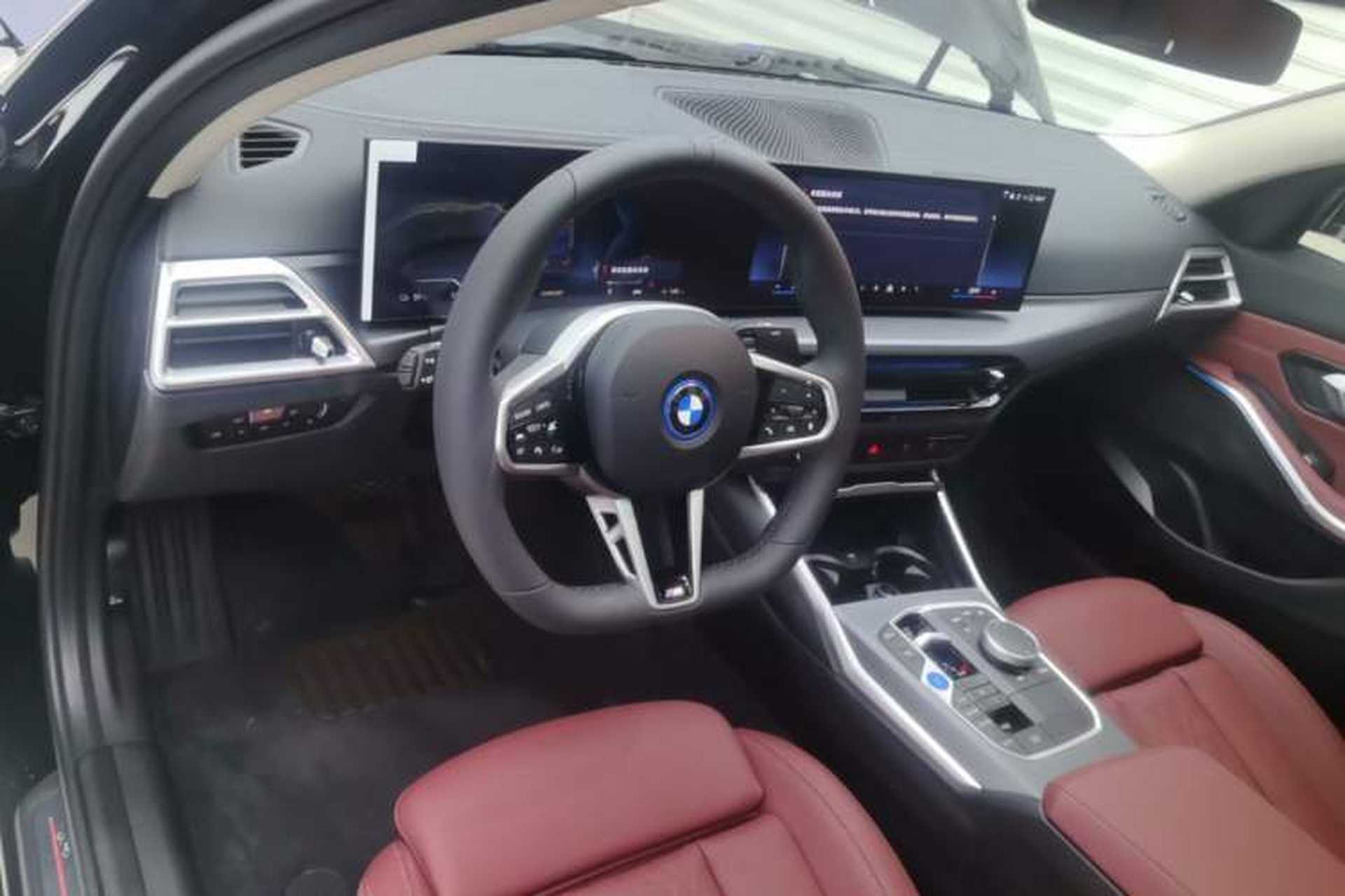 Used BMW i3 2026 Model, eDrive 35 L Center Console