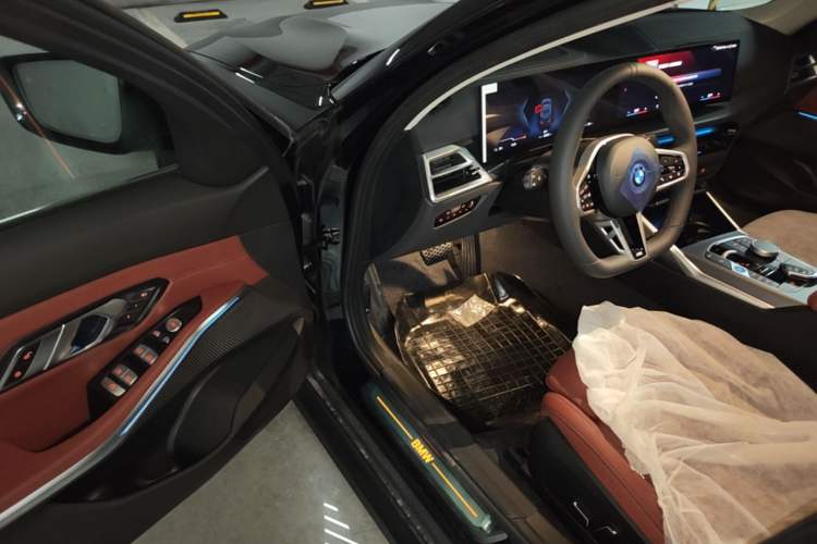 Used BMW i3 2026 Model, eDrive 35 L Driver Seat