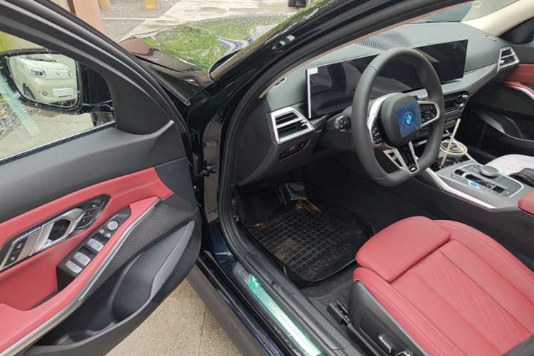 Used BMW i3 2026 Model, eDrive 35 L Driver Seat