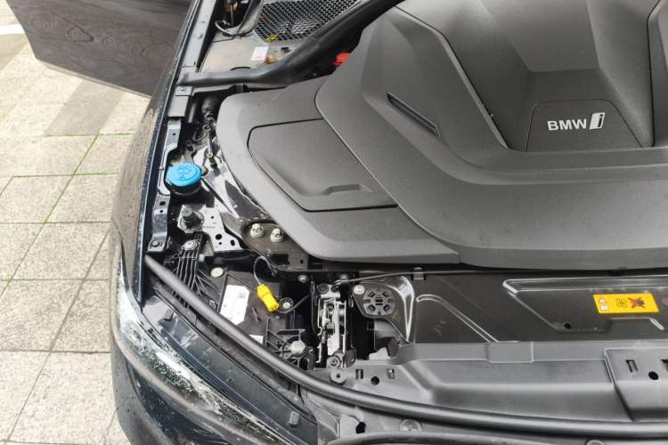 Used BMW i3 2026 Model, eDrive 35 L Engine Bay Right