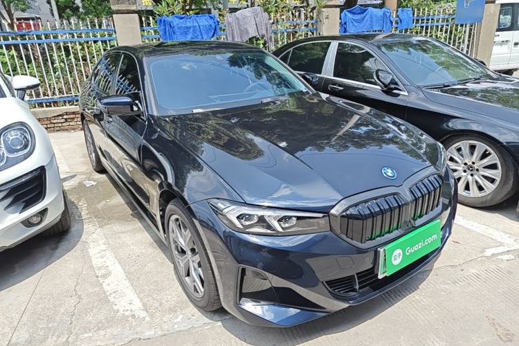 Used BMW i3 2026 Model, eDrive 35 L Front Right 45 Deg