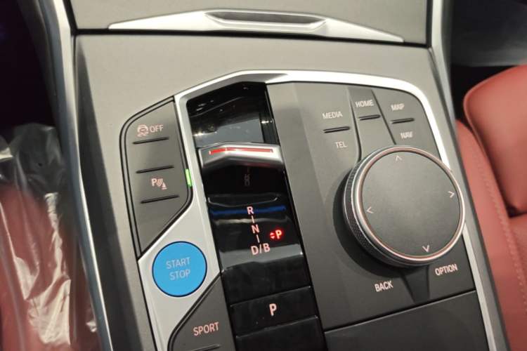 Used BMW i3 2026 Model, eDrive 35 L Gear Lever