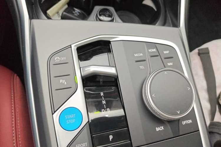 Used BMW i3 2026 Model, eDrive 35 L Gear Lever