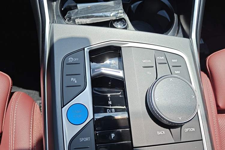 Used BMW i3 2026 Model, eDrive 35 L Gear Lever