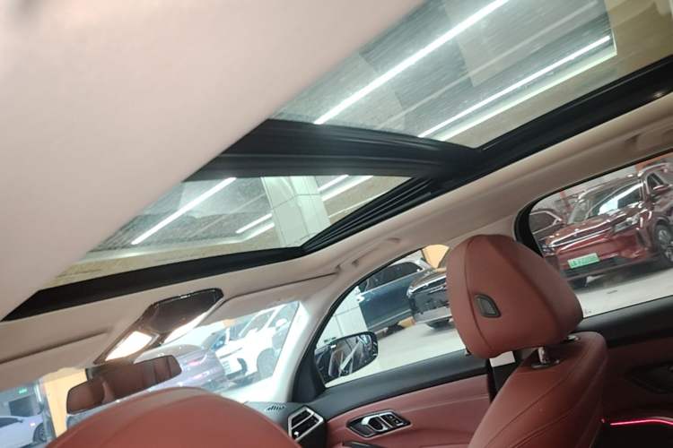 Used BMW i3 2026 Model, eDrive 35 L Headliner