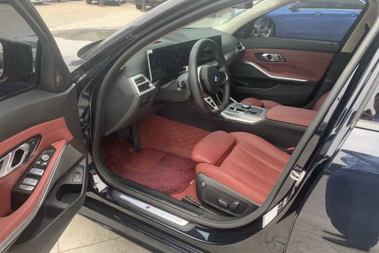 Used BMW i3 2026 Model, eDrive 35 L Interior 10