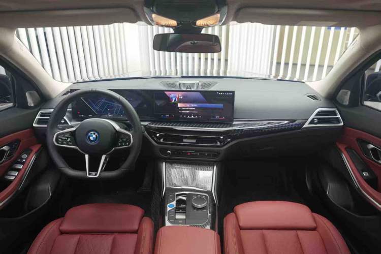 Used BMW i3 2026 Model, eDrive 35 L Interior 5
