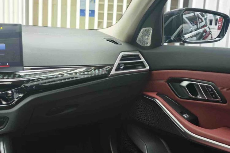 Used BMW i3 2026 Model, eDrive 35 L Interior 6