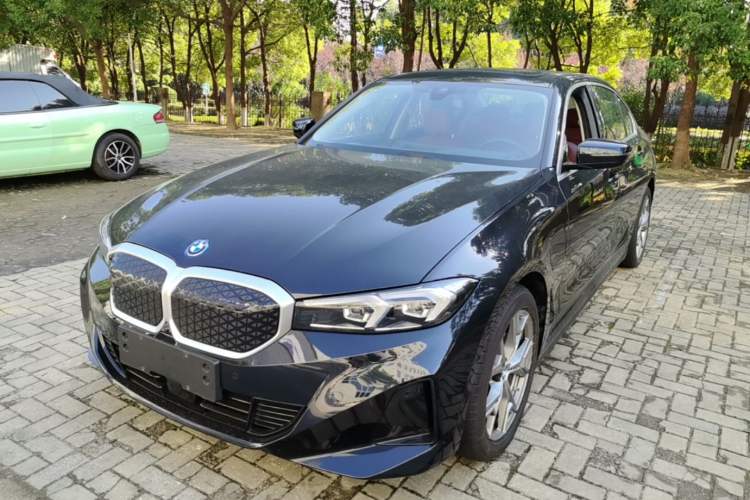 BMW i3 2026 Model Facelifted eDrive 35 L