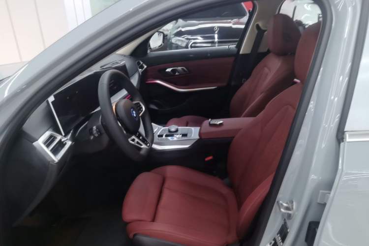 Used BMW i3 2026 Model, eDrive 35 L Left Front Seat