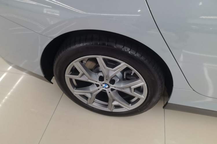 Used BMW i3 2026 Model, eDrive 35 L Right Rear Wheel Hub
