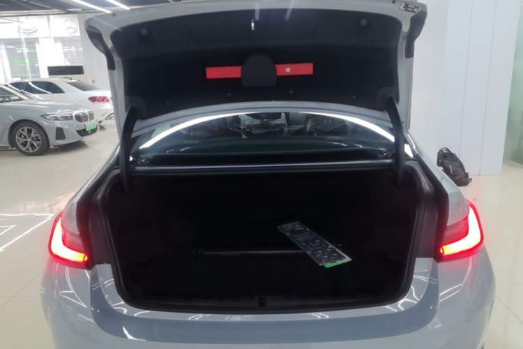 Used BMW i3 2026 Model, eDrive 35 L Trunk