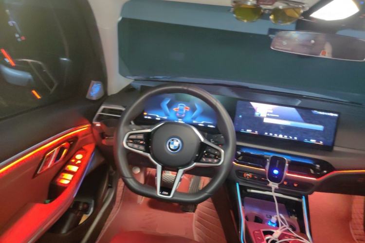 Used BMW i3 2026 Model, eDrive 35 L Steering Wheel