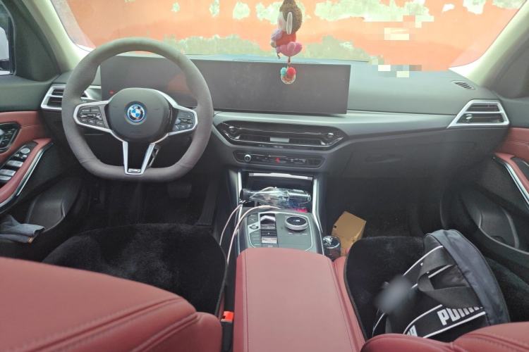 Used BMW i3 2026 Model, eDrive 35 L Center Console